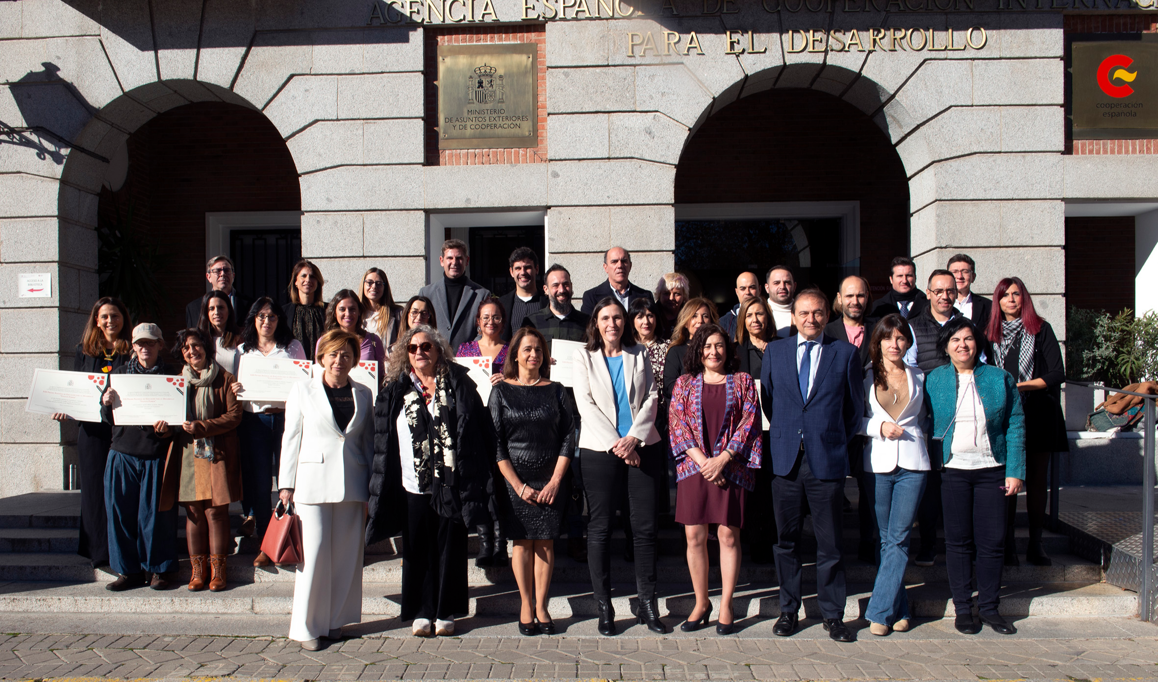 Representantes de los 10 centros ganadores recogieron hoy su galardón en la sede de la AECID en Madrid. Foto: AECID/Miguel Lizana