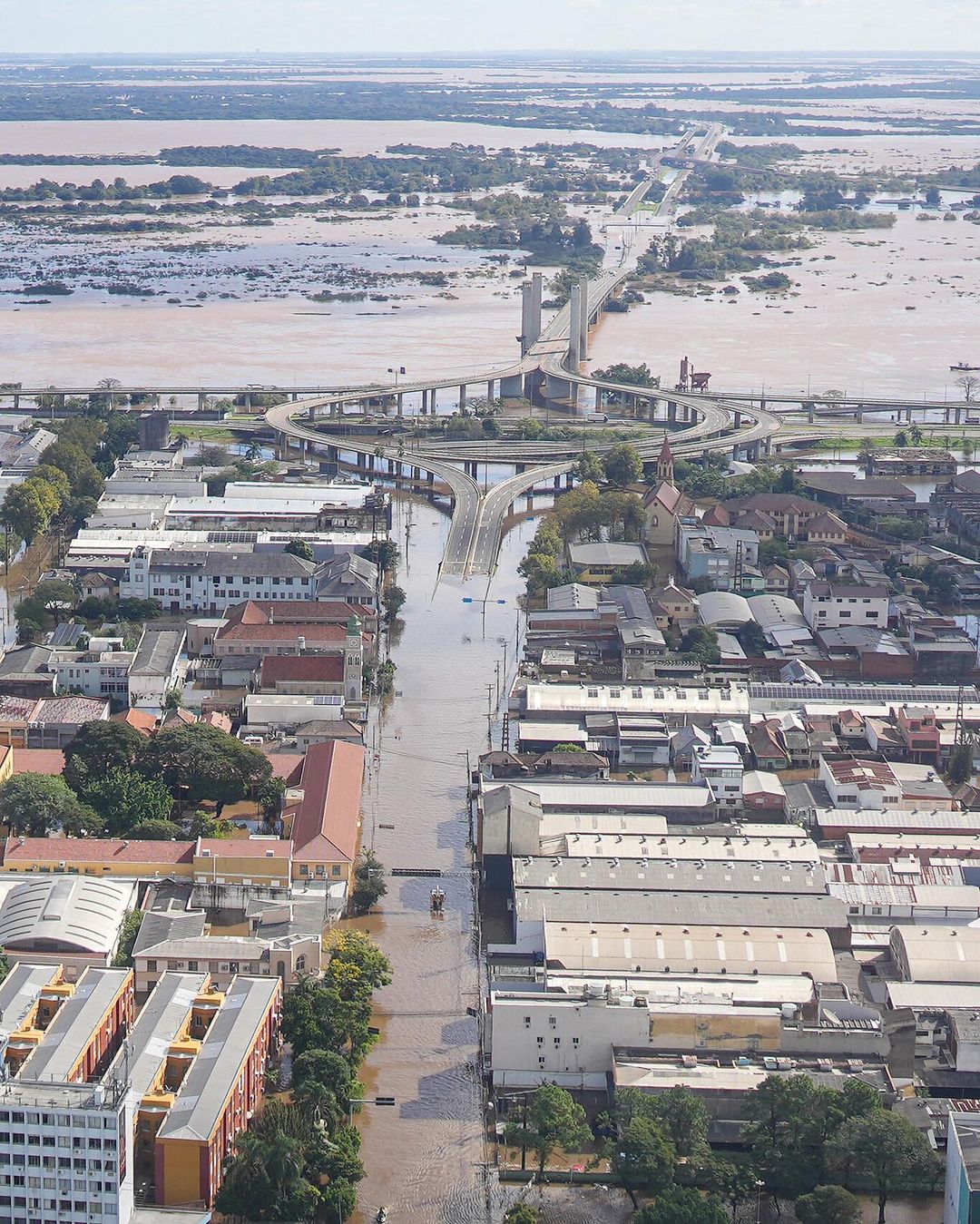 Imágenes aéreas de Porto Alegre y Canoas ofrecidas por el Gobierno de Rio Grande do Sul. Fotos ...