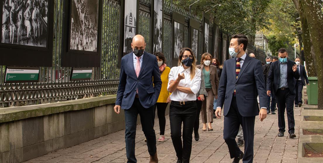 A través de reproducciones fotográficas, el Museo Nacional del Prado llega a México con una propuesta expositiva al alcance de t