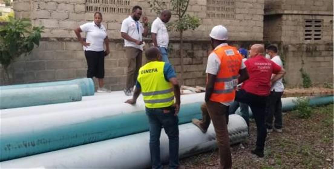 Llega el agua al centro histórico de Cabo Haitiano