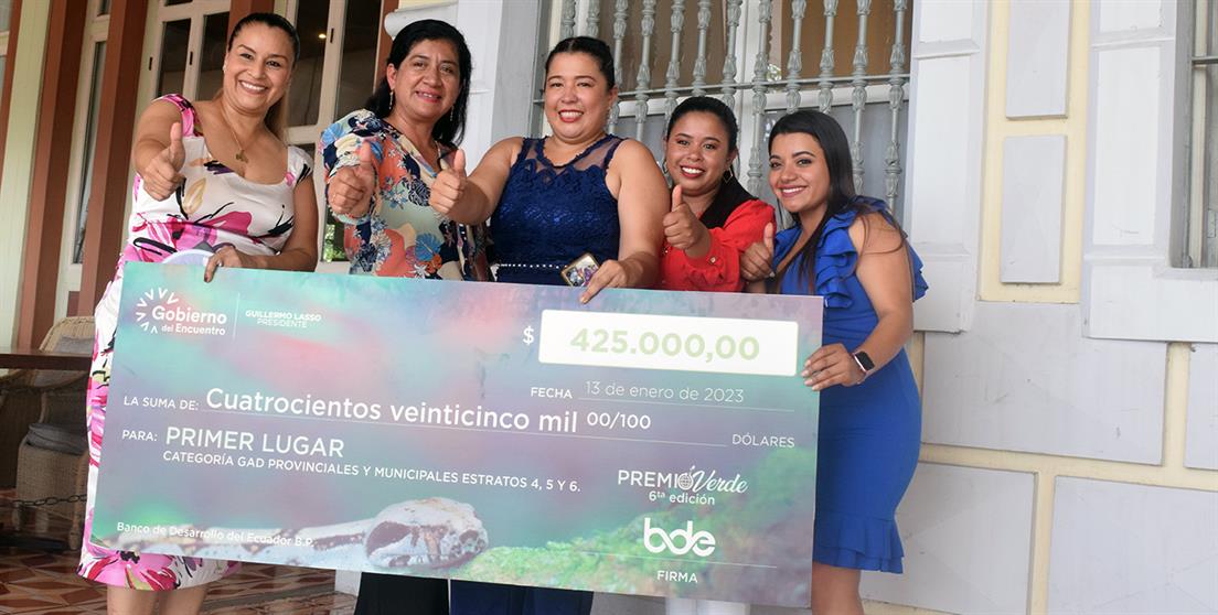 La Agrupación Hermanas de Tierra de Portoviejo (Ecuador), premiada por su modelo de desarrollo ambientalmente sostenible