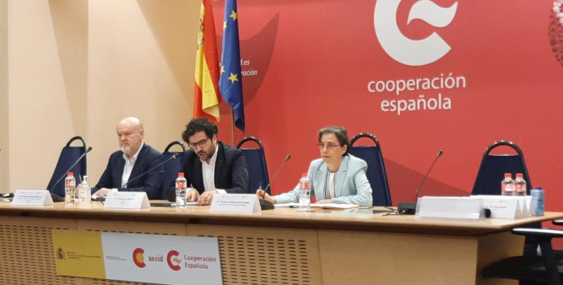 La Agencia Española de Cooperación presenta a ONGD, Universidades y Empresas las convocatorias ...