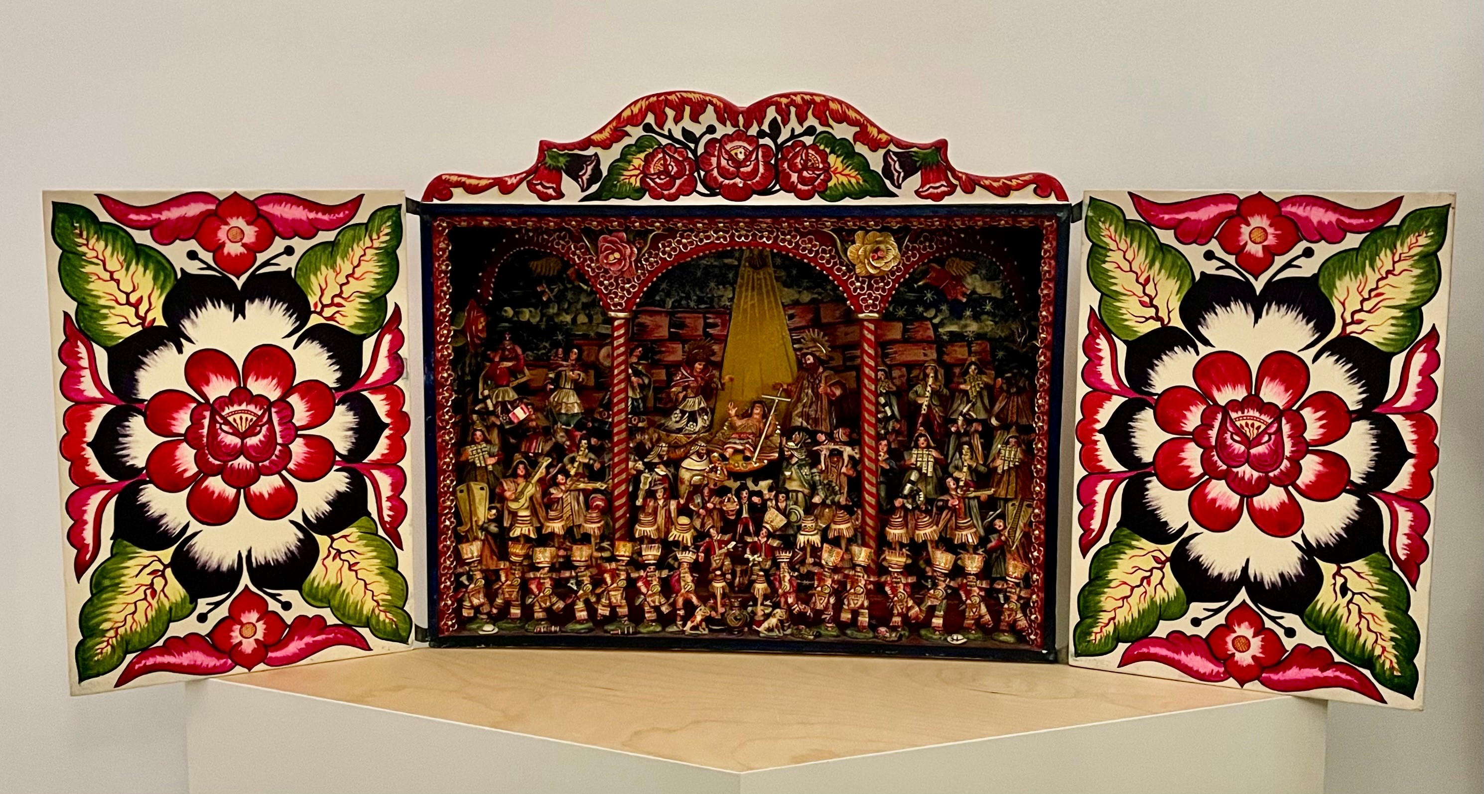 Nacimiento Miga de pan cocida, policromada con anilina y barniz Caja de madera enyesada y policromada Al dorso: “Angel”/ Hand Made Perú Finales del siglo XX N.º inv. 585 CA Colección AECID