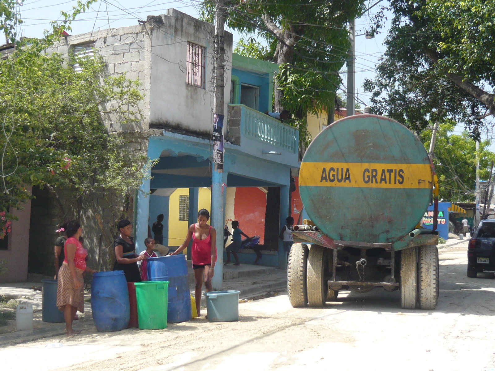 Camión cisterna en Hainamosa, Rep. Dominicana