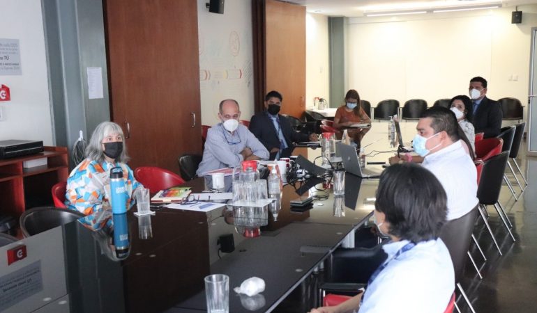 Cristina Aldama, Coordinadora General de la AECID en El Salvador y José Luis Cabezas, ...