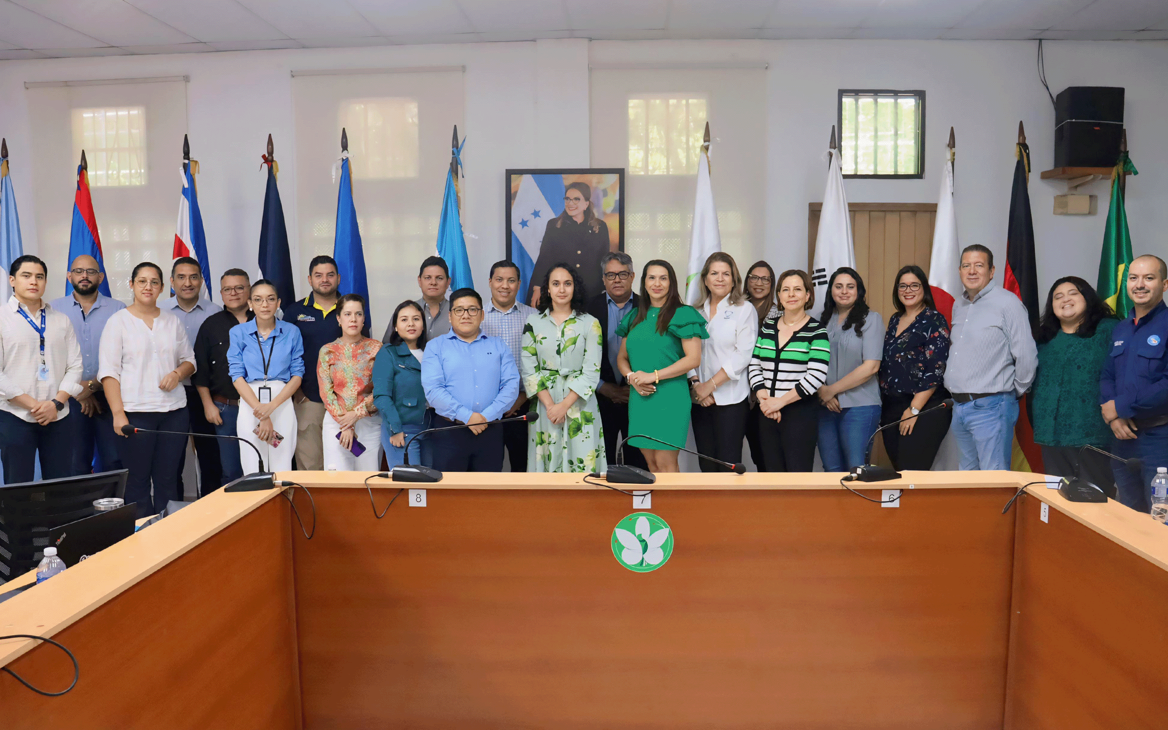 PRESENTAN PROPUESTA DEL PROGRAMA NACIONAL DE HUELLA DE CARBONO HONDURAS
