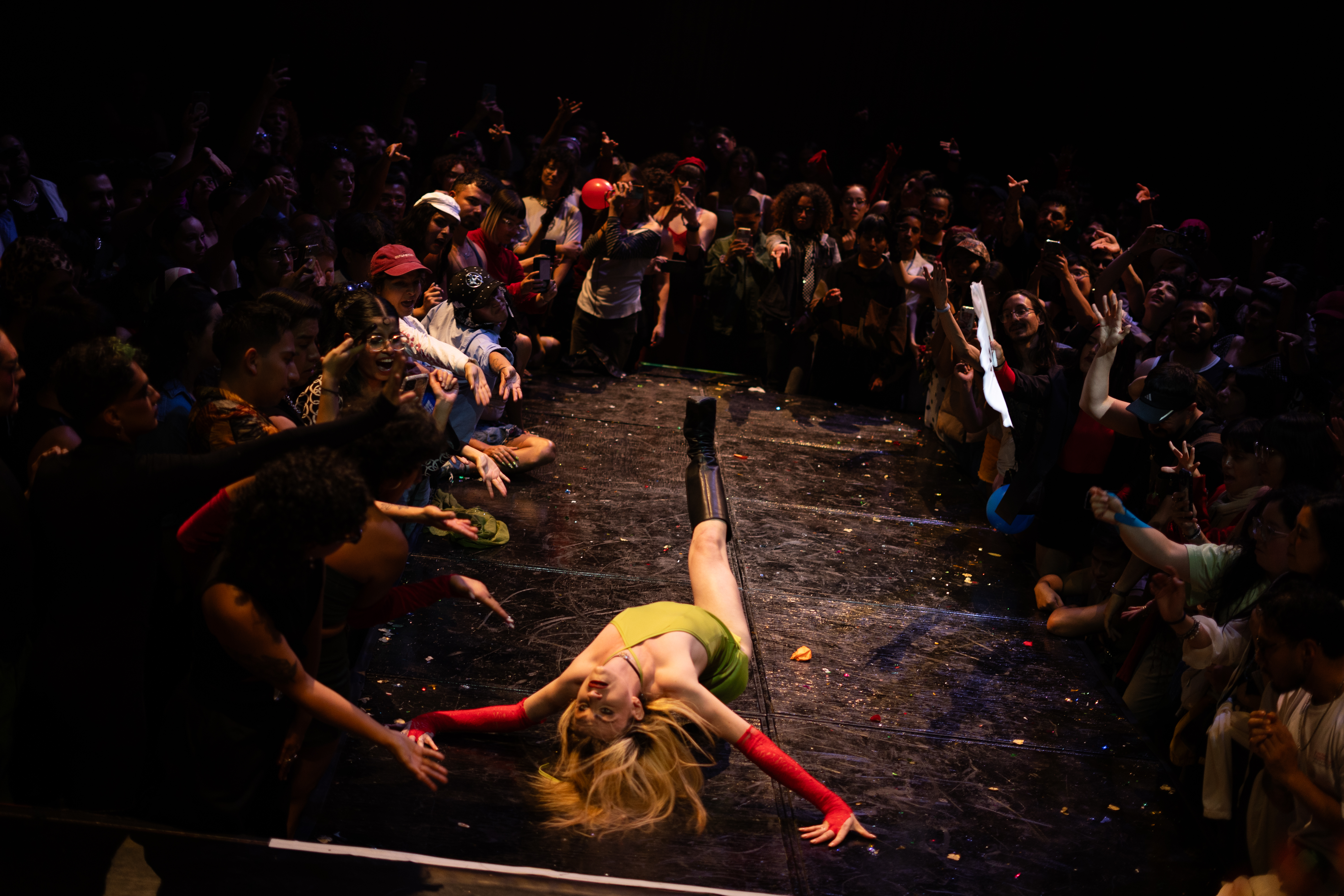 Prácticas Públicas de Ball / Estilo: Vogue Femme