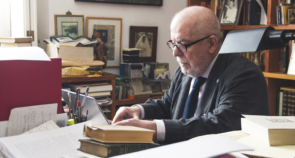 Visita a Chile de los acadmicos espaoles Juan Gil y Consuelo Varela