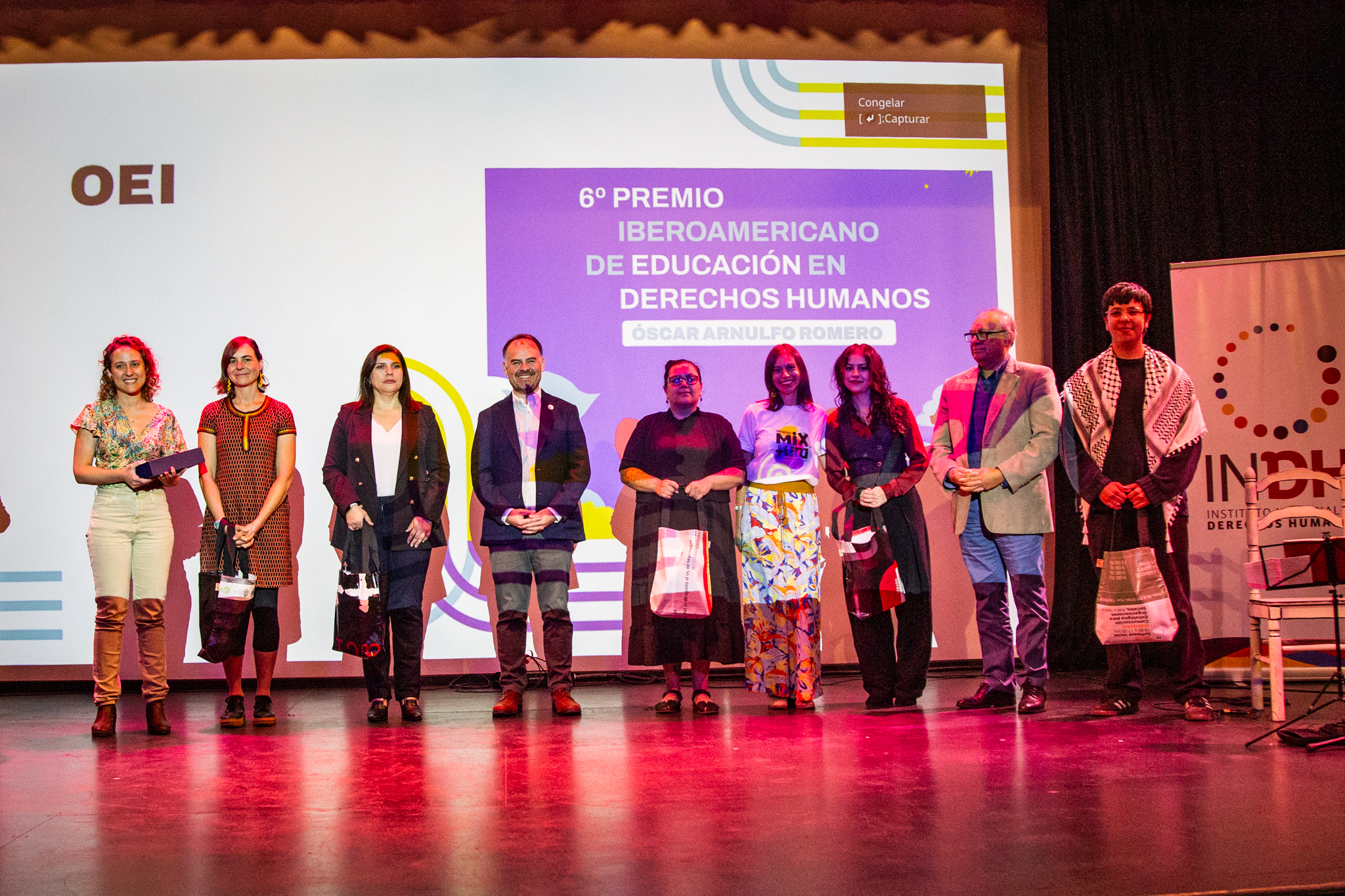Fundación Educación 2020 fue reconocida en el CCESantiago como ganadora nacional del Premio Iberoamericano de Educación en Derechos Humanos “Óscar Arnulfo Romero”