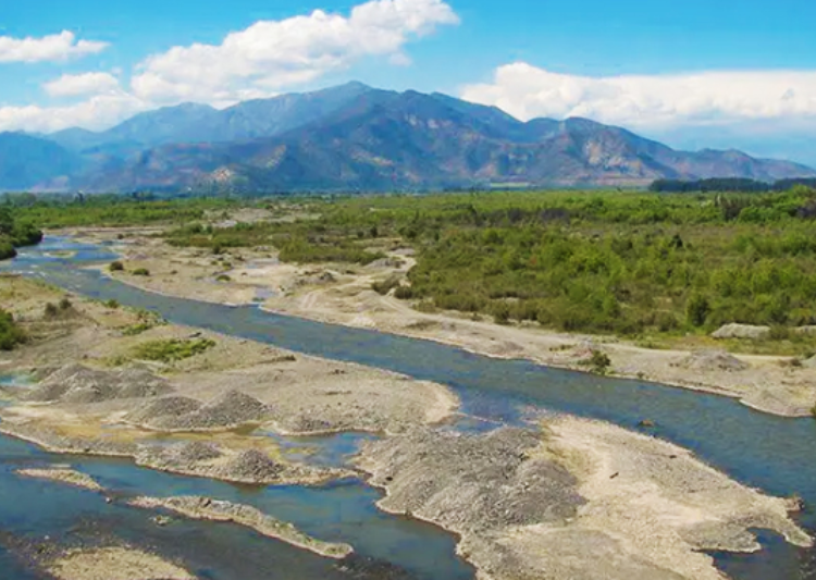 Conversatorio: "Más claro que el agua: debates sobre el futuro de los territorios hidrosociales del Aconcagua y El Maipo"