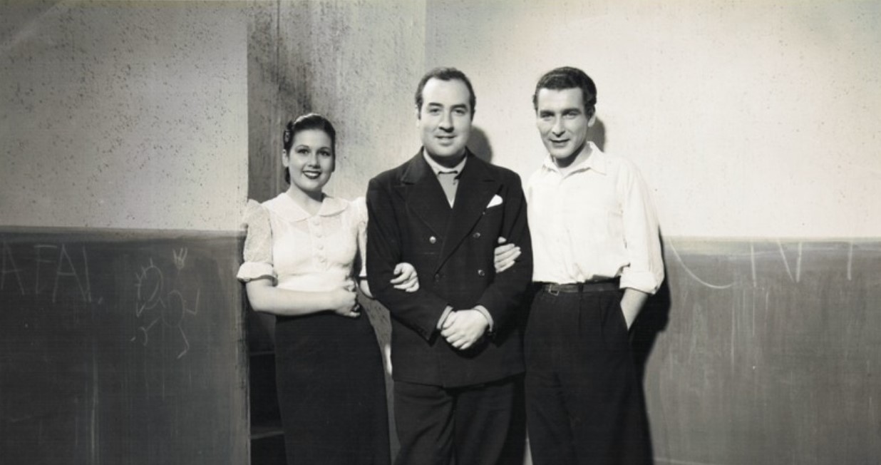 Edmundo Barbero en el centro, en una imagen ligada a la película 