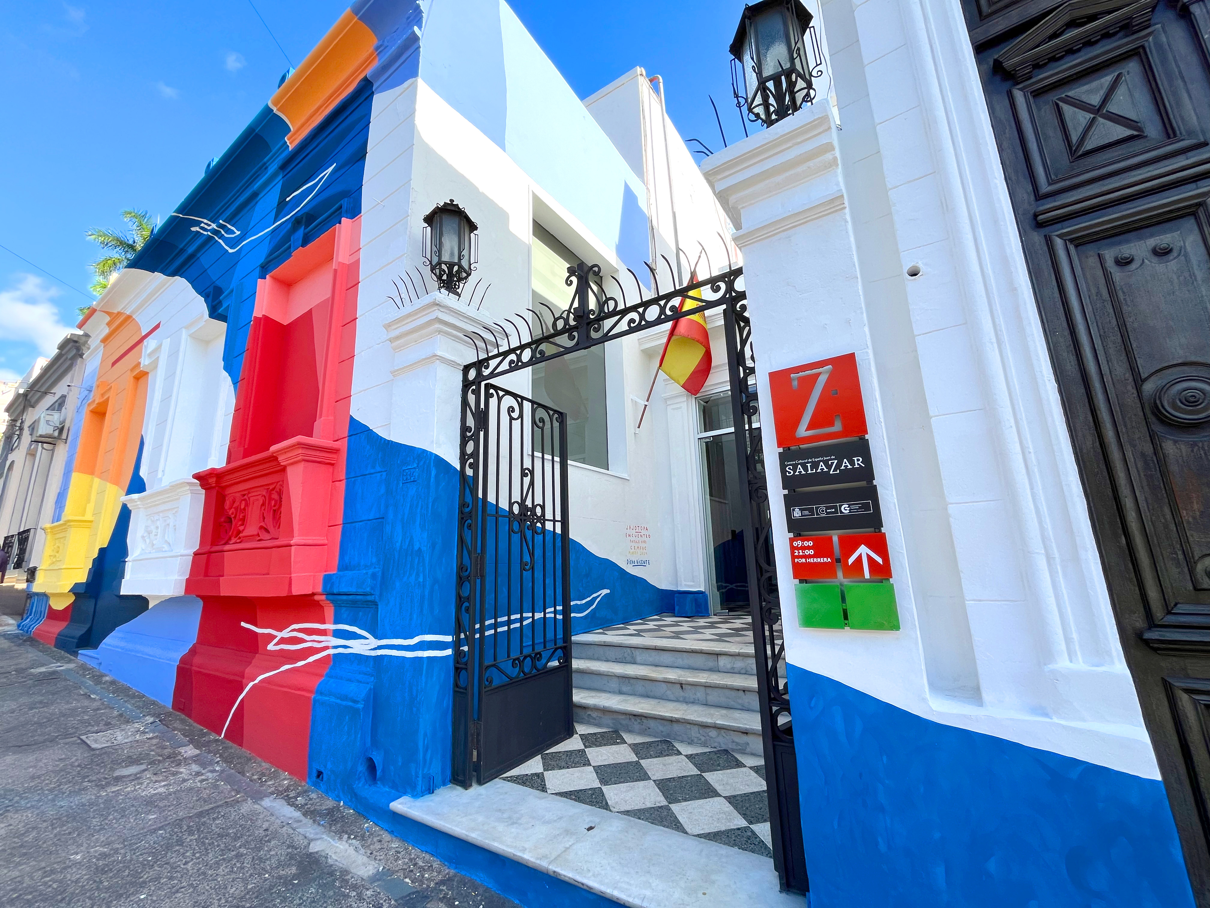 Fachada del edificio del Centro Cultura de Juan de Salazar