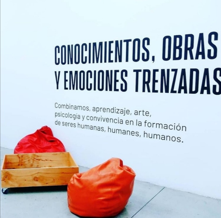 CAP – Creatorio Artístico Pedagógico. 2021. Cajas rodantes (2)