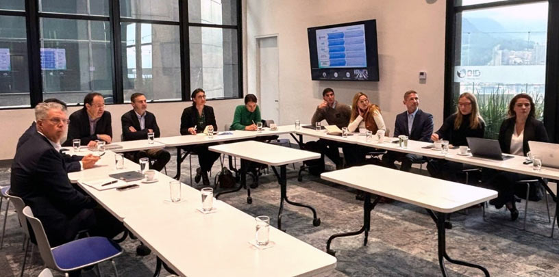 Mesa técnica de Conexión Agua en la que participan BID, SECO, AECID, ANDESCO, ACODAL, VEI, MVCT, DNP, CRA, SSPD
