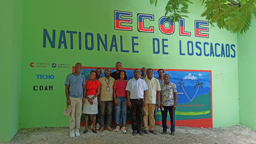 Acto de entrega de las instalaciones de las Escuelas Nacionales de las comunidades de Loscacaos, Carambonite y Elcorte, ubicadas en el municipio de Cerca-La-Source, Departamento Centro de Haití.