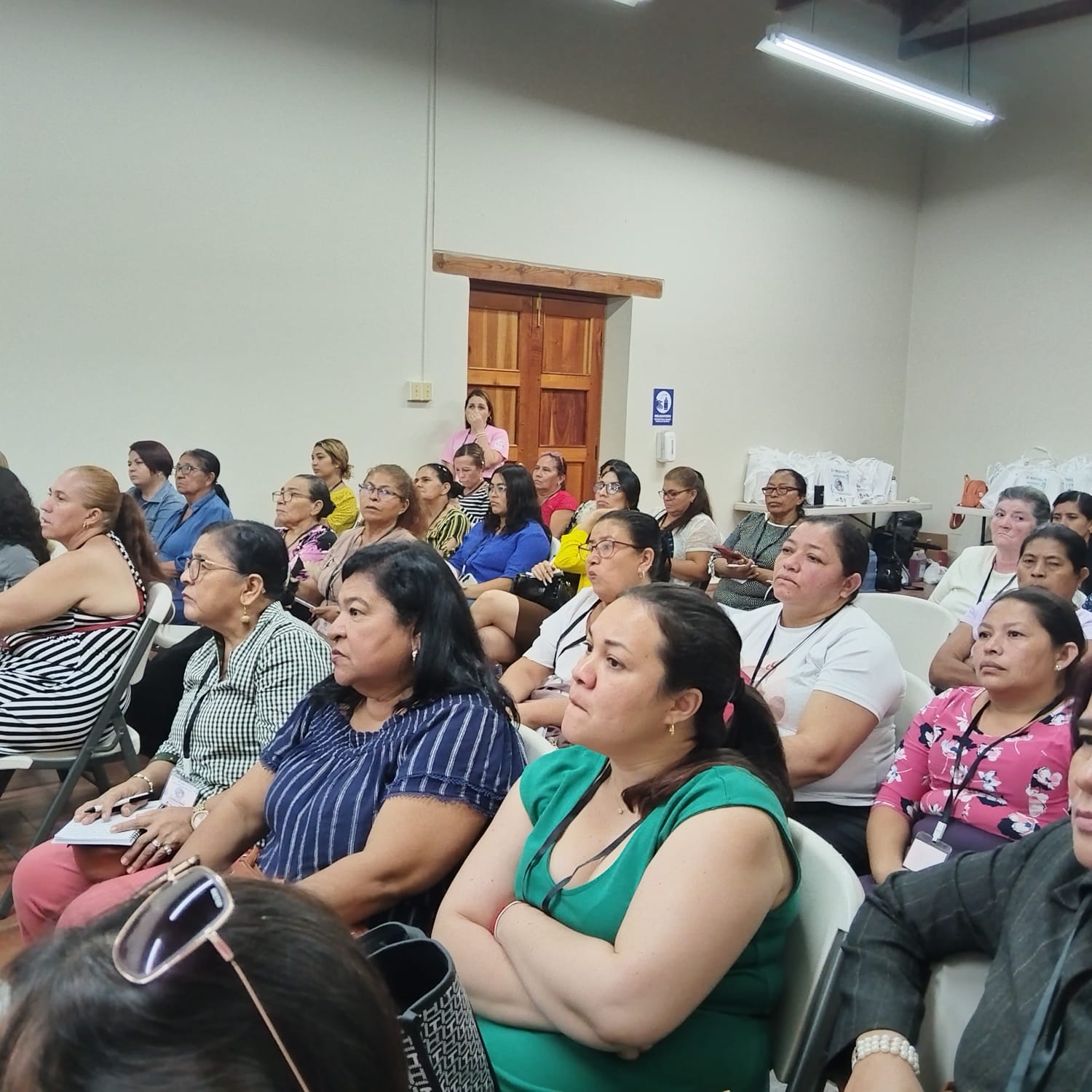 Empoderando a las Mujeres en la Gestión del Agua en el Valle de Comayagua