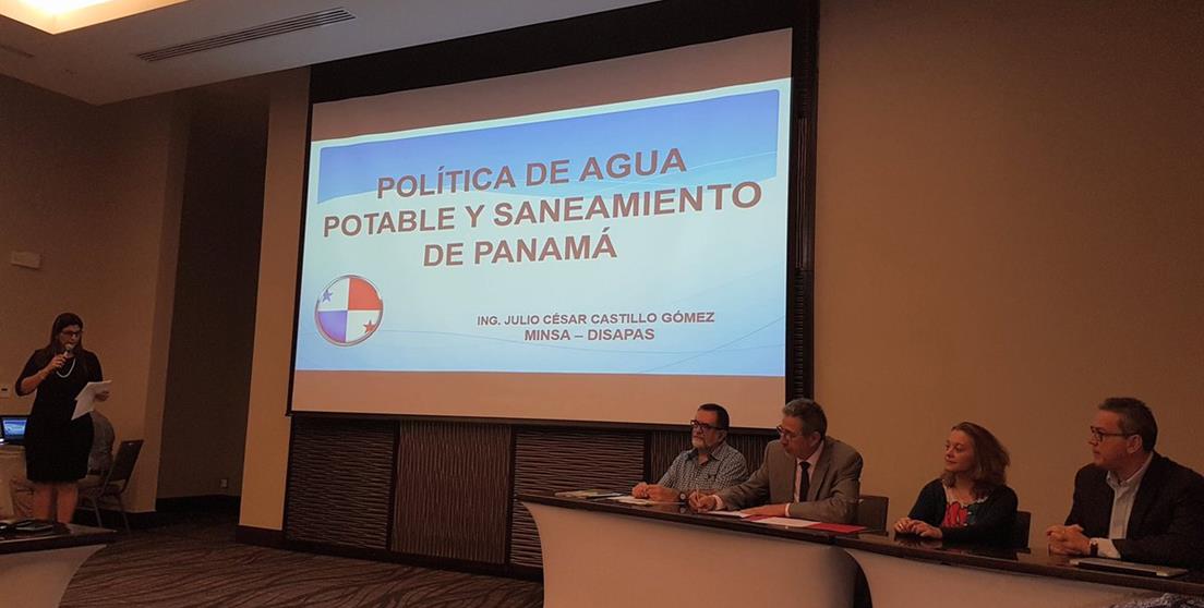 Reunión de trabajo en Panamá sobre la política de agua y saneamiento